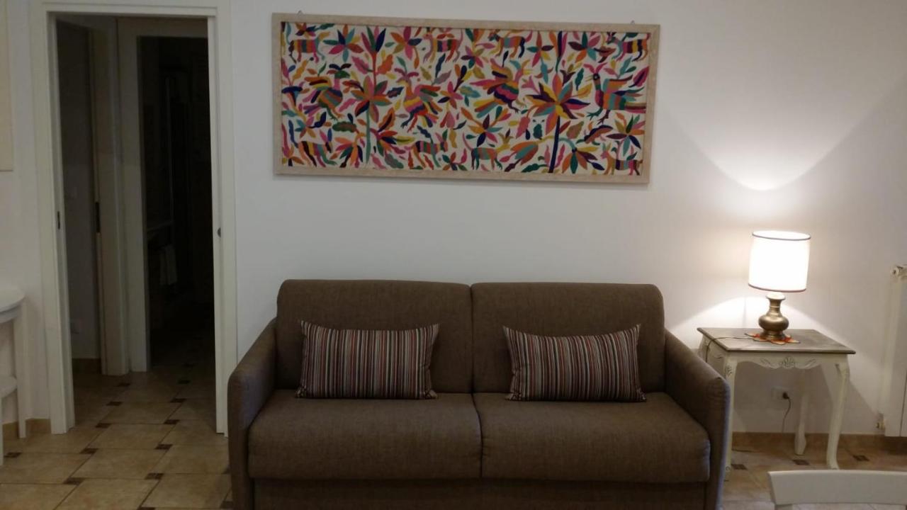 Eleonora'S Apartment Рим Екстериор снимка